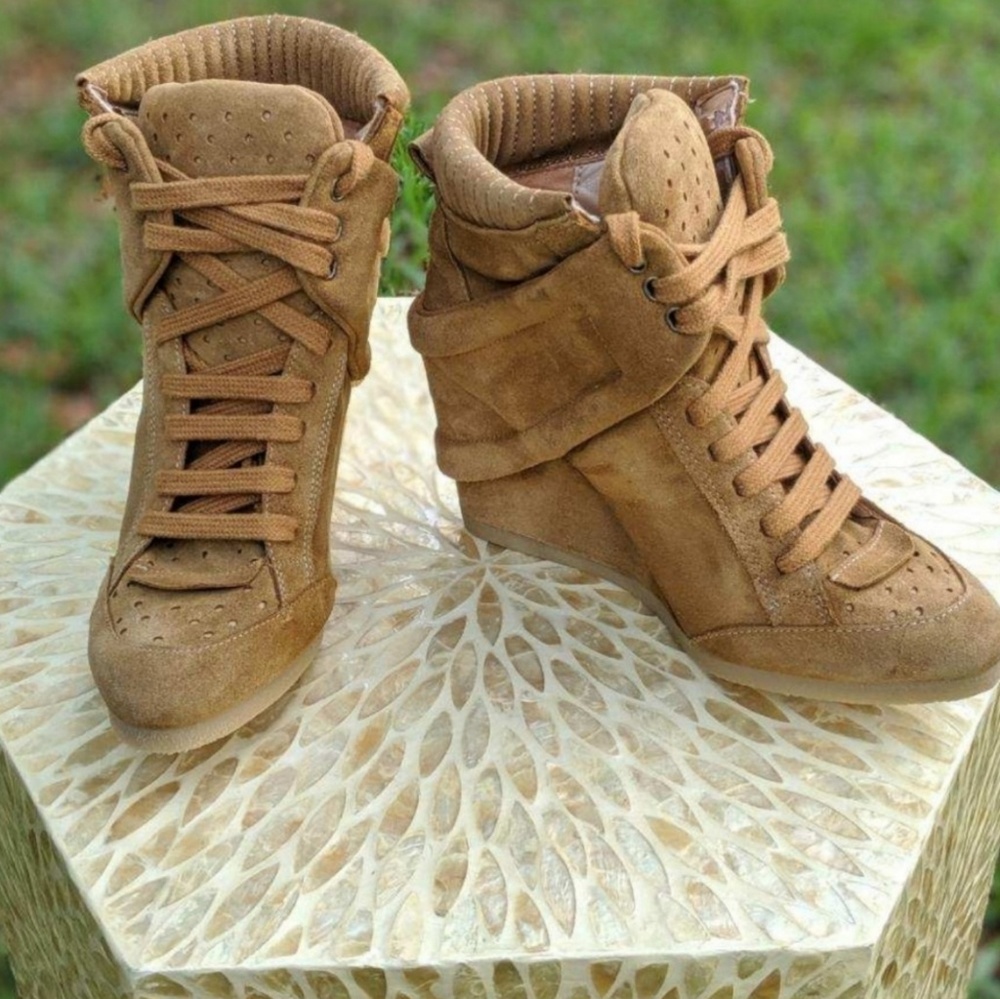 ZARA BASIC Suede Wedge Bootie Heels